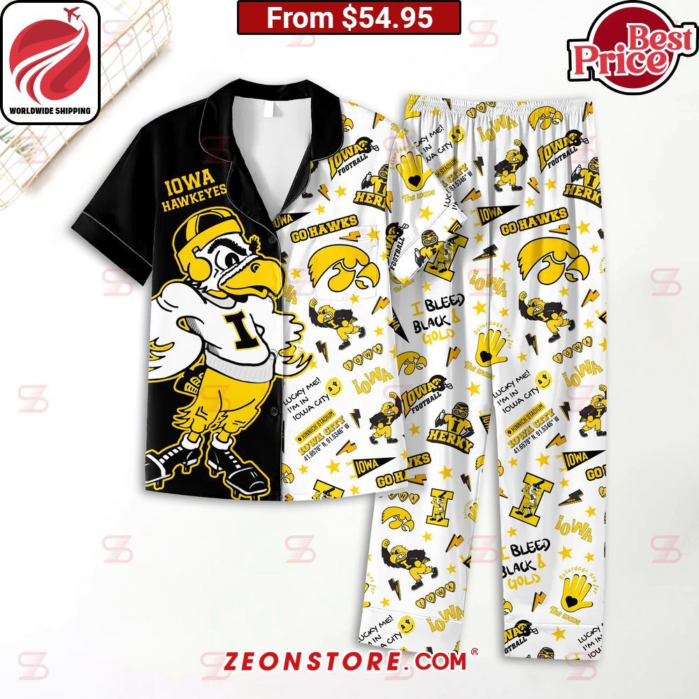 Iowa Hawkeyes Pajamas Set Oh my God you have put on so much!